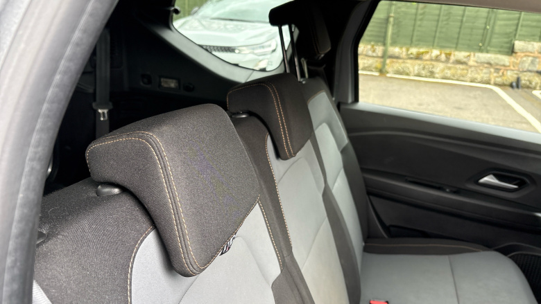 Dacia Jogger 1.6 HEV Extreme 5dr Auto Hybrid Estate